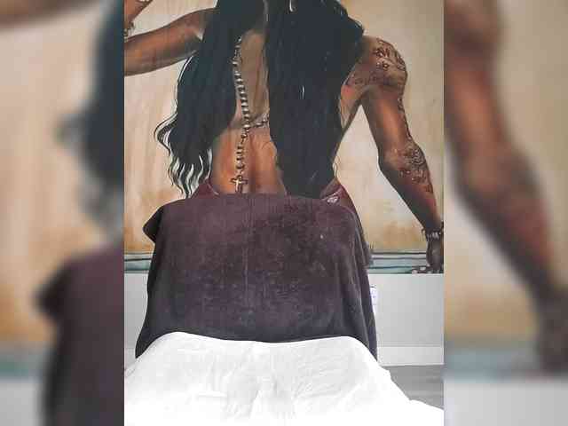 QueenAnitaDix webcam