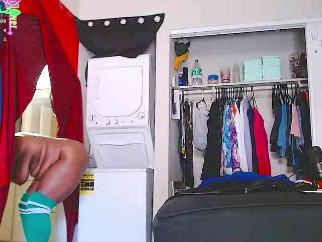 QueenAnitaDix webcam