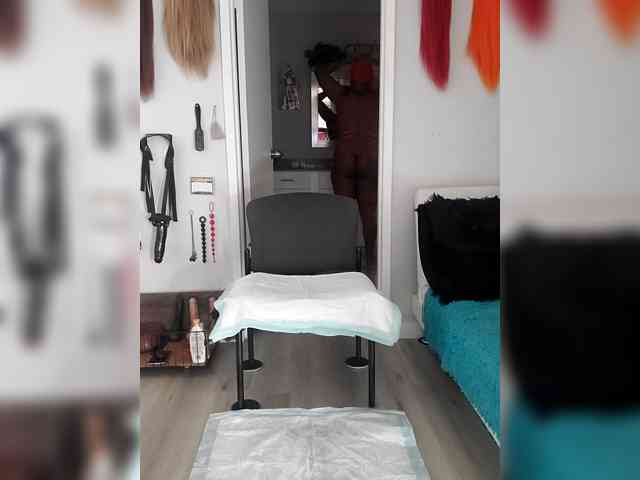 QueenAnitaDix webcam