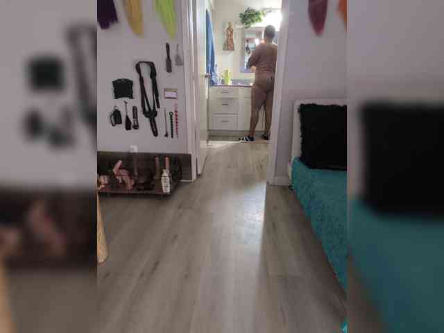 QueenAnitaDix