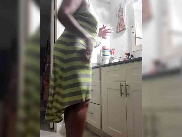 QueenAnitaDix webcam