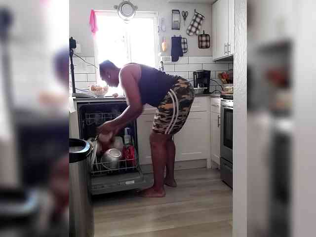 QueenAnitaDix webcam