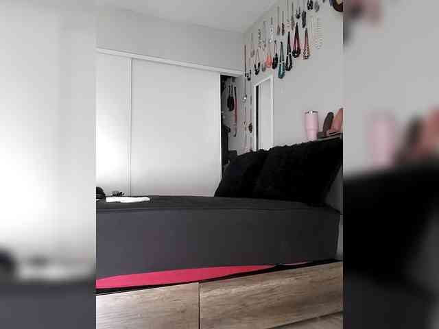 QueenAnitaDix webcam