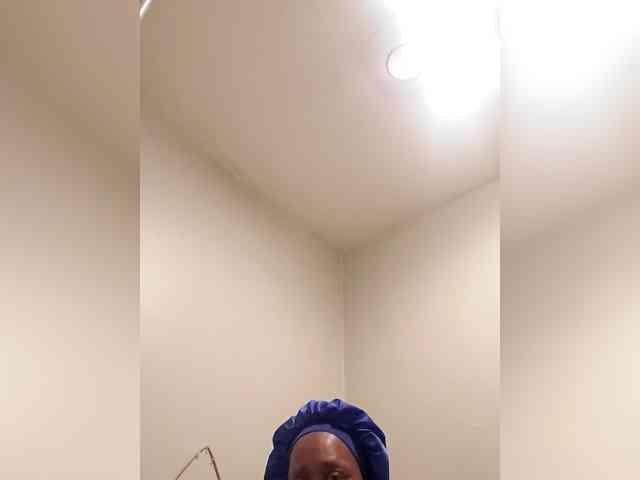 QueenAnitaDix webcam