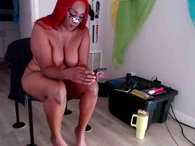 QueenAnitaDix webcam