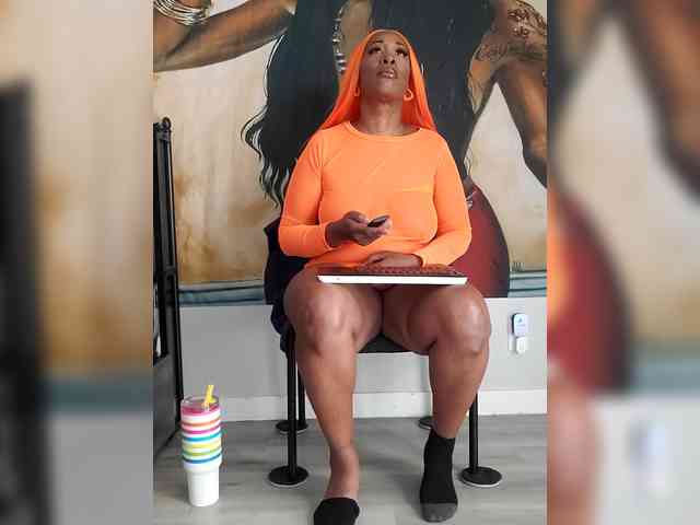 QueenAnitaDix