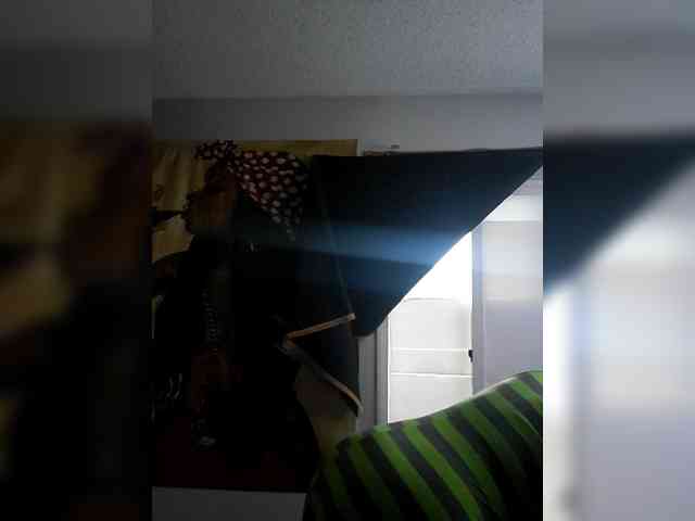 QueenAnitaDix webcam