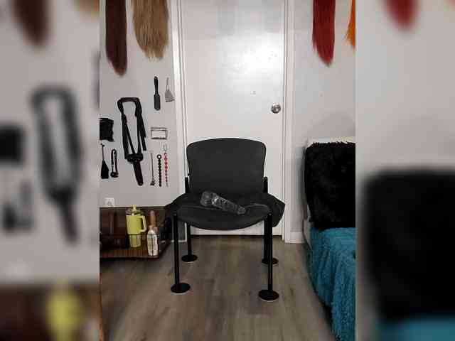 QueenAnitaDix webcam
