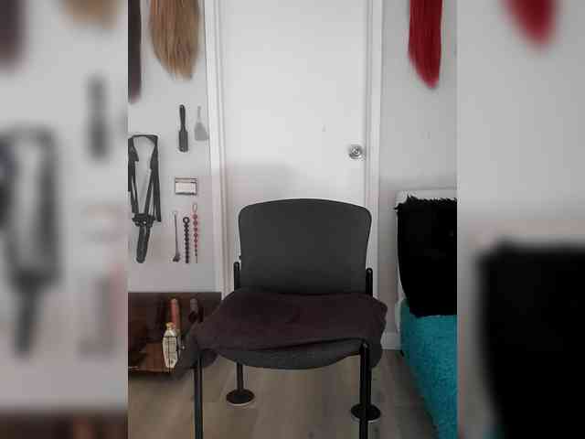 QueenAnitaDix webcam