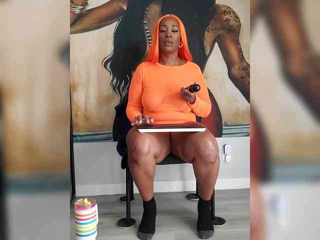QueenAnitaDix