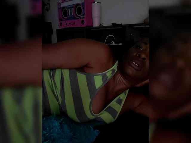QueenAnitaDix webcam