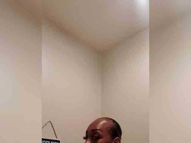 QueenAnitaDix