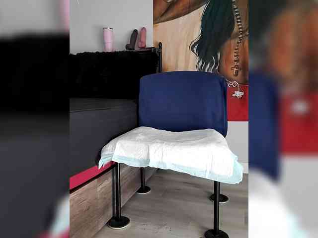 QueenAnitaDix webcam