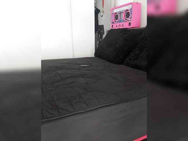 QueenAnitaDix webcam