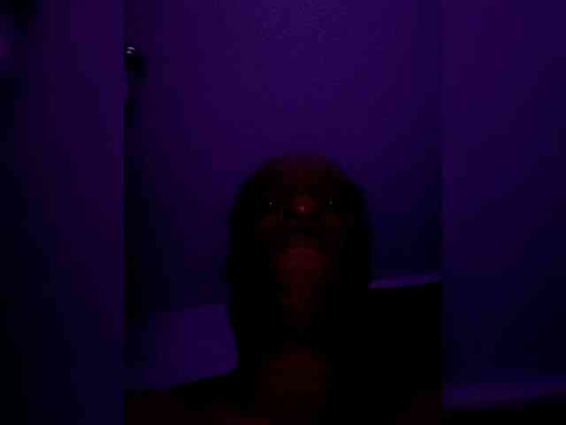 QueenAnitaDix webcam
