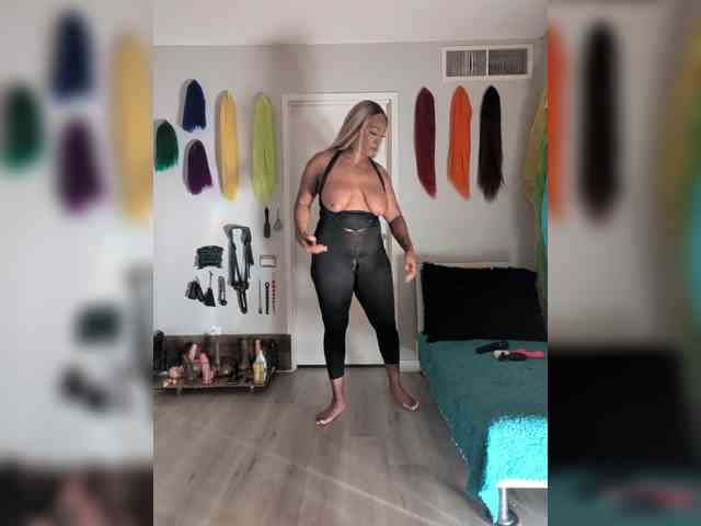 QueenAnitaDix