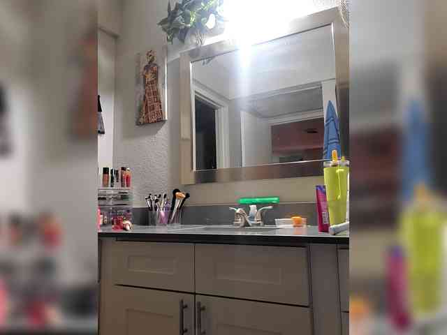 QueenAnitaDix webcam