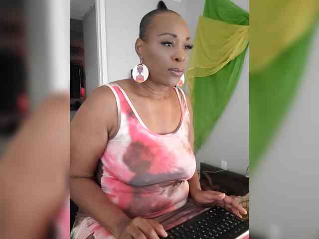 QueenAnitaDix webcam