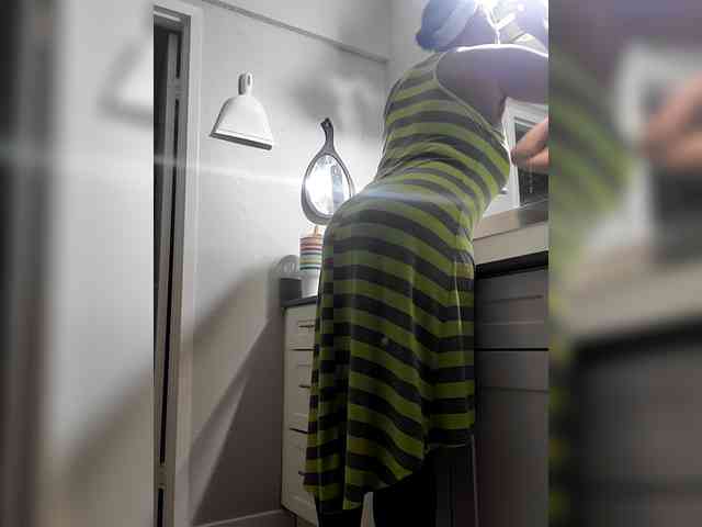 QueenAnitaDix webcam