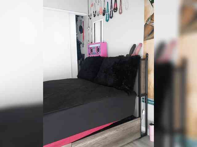 QueenAnitaDix webcam