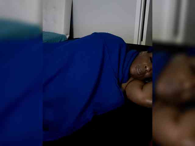 QueenAnitaDix webcam