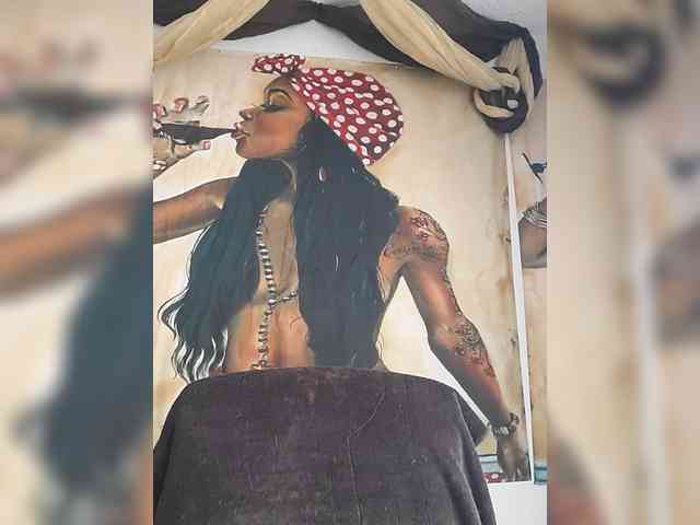 QueenAnitaDix