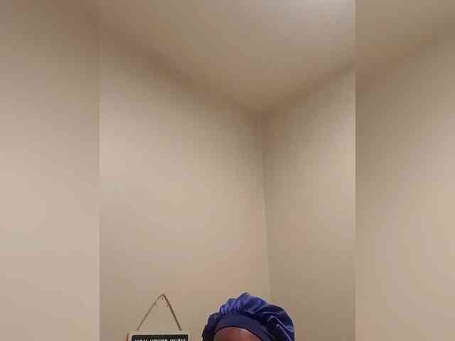 QueenAnitaDix webcam