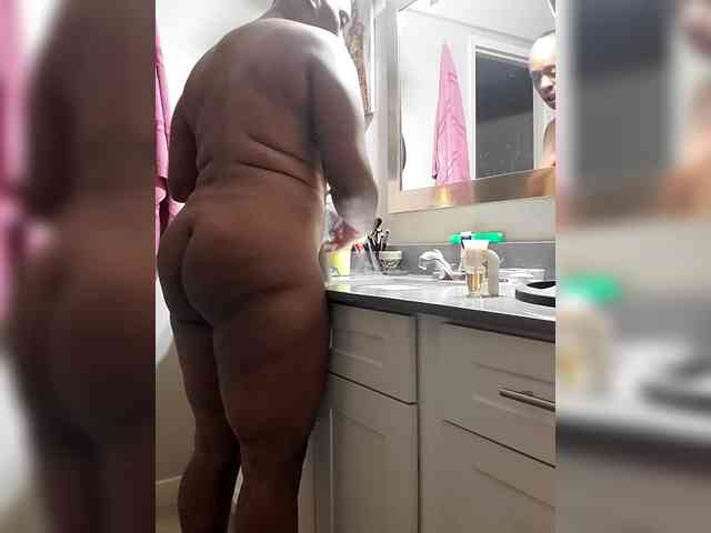QueenAnitaDix webcam