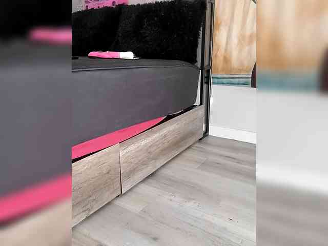 QueenAnitaDix webcam