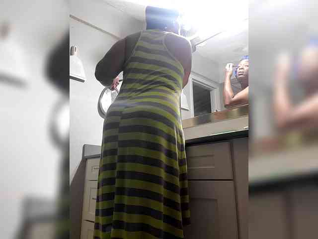 QueenAnitaDix webcam