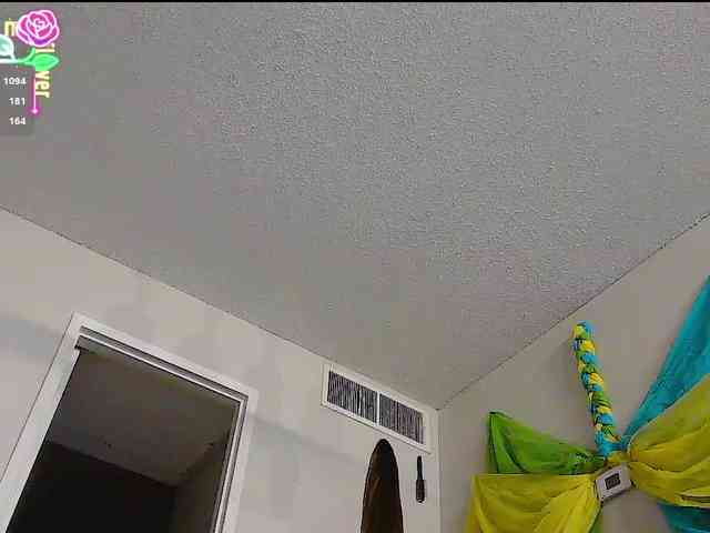 QueenAnitaDix webcam