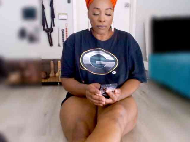 QueenAnitaDix