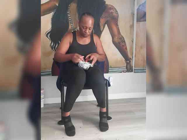 QueenAnitaDix webcam