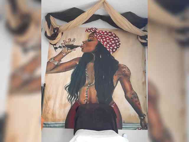 QueenAnitaDix webcam
