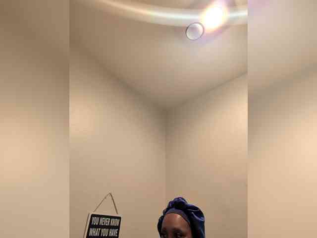 QueenAnitaDix