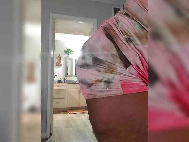QueenAnitaDix webcam