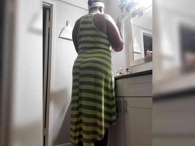QueenAnitaDix