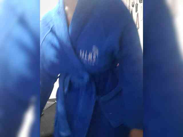 QueenAnitaDix webcam