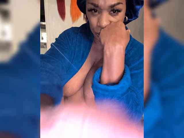 QueenAnitaDix