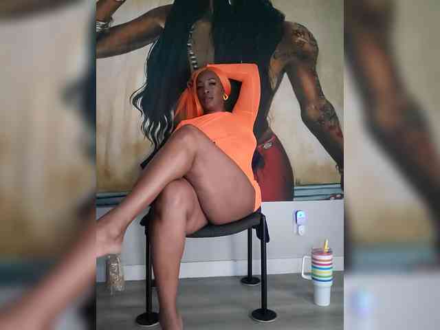 QueenAnitaDix webcam