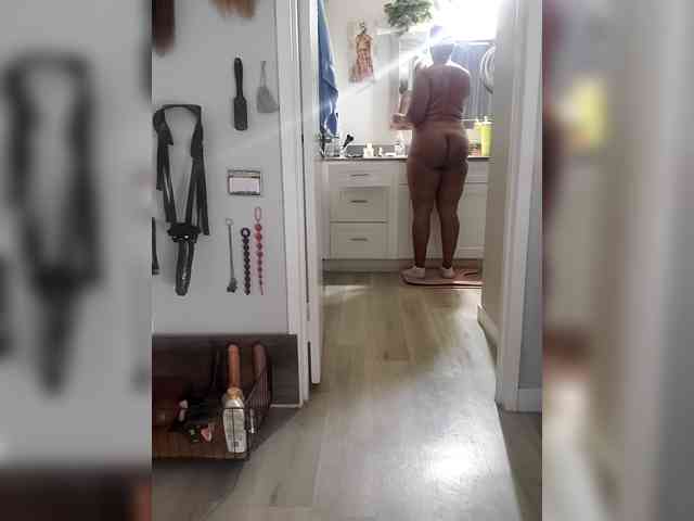 QueenAnitaDix webcam