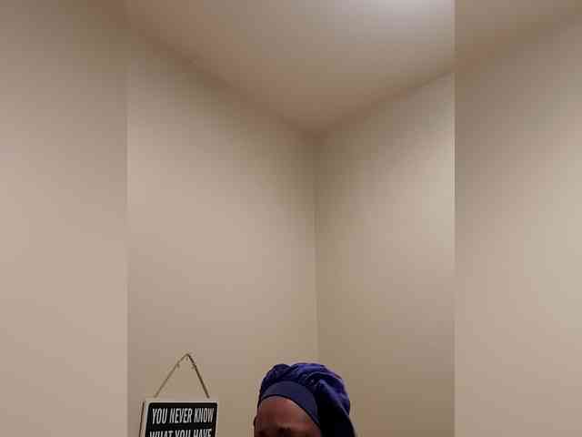 QueenAnitaDix webcam