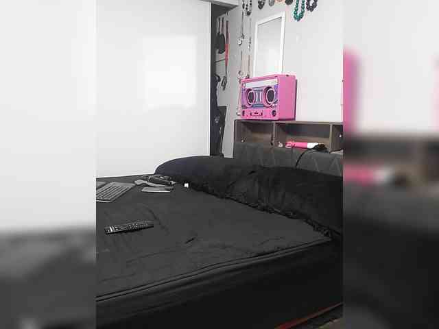 QueenAnitaDix webcam