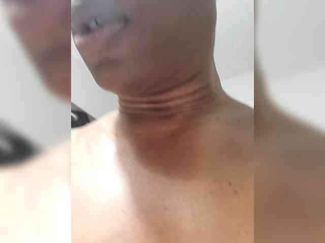 QueenAnitaDix webcam