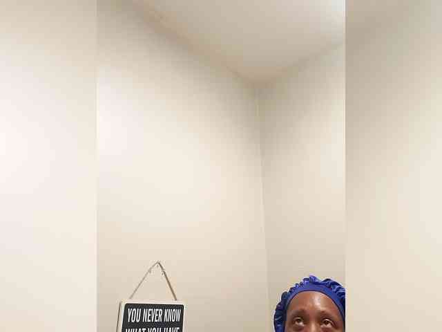 QueenAnitaDix webcam