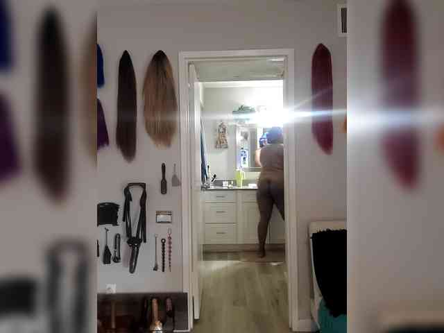 QueenAnitaDix