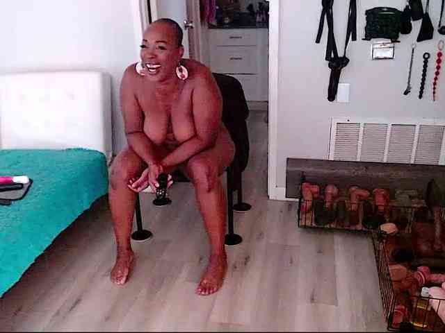QueenAnitaDix webcam