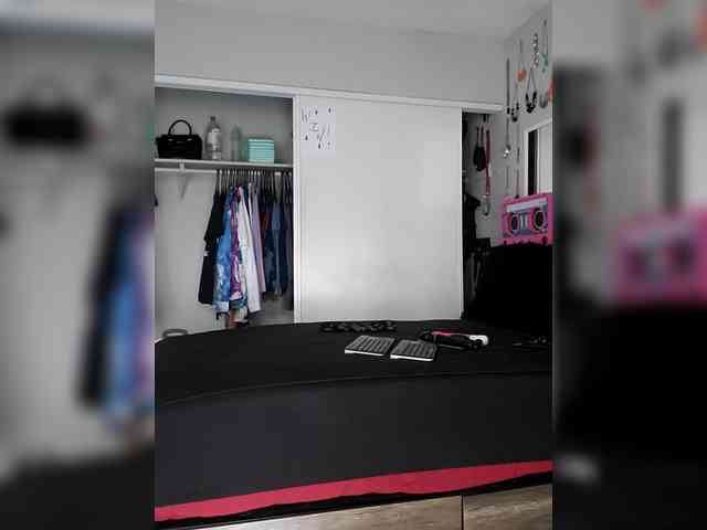QueenAnitaDix webcam