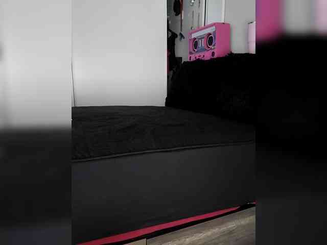 QueenAnitaDix webcam