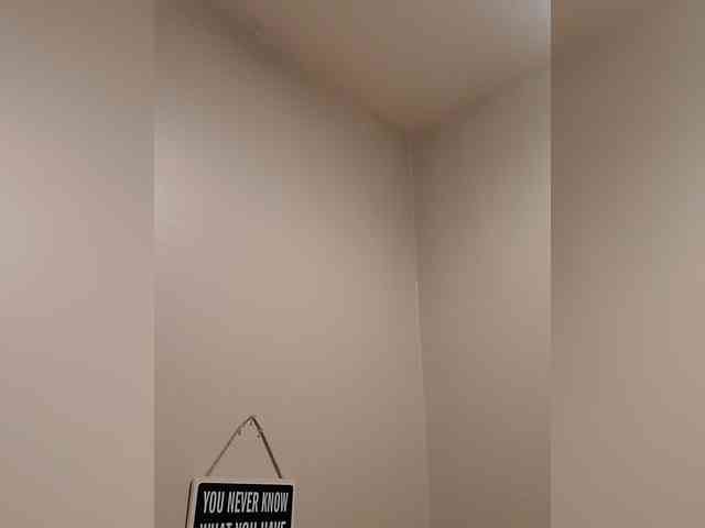 QueenAnitaDix webcam